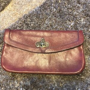 Elegant Burgundy Leather Clutch